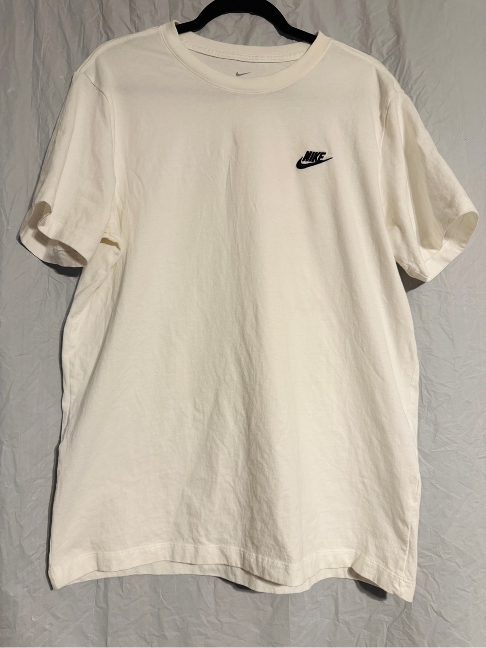 Nike Sportswear The Nike Tee Men’s Large Cream White Embroidered Logo T-Shirt